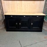 Buffet enfilade of trade