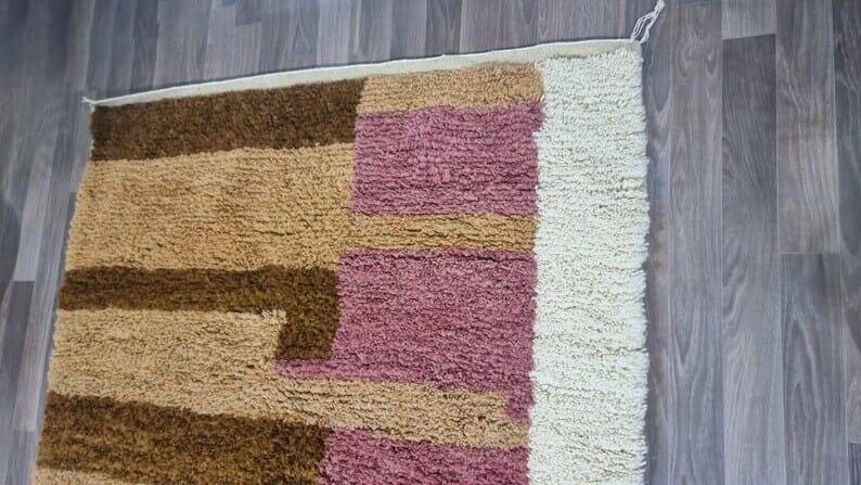 Handmade Berber rug size 2/3 m