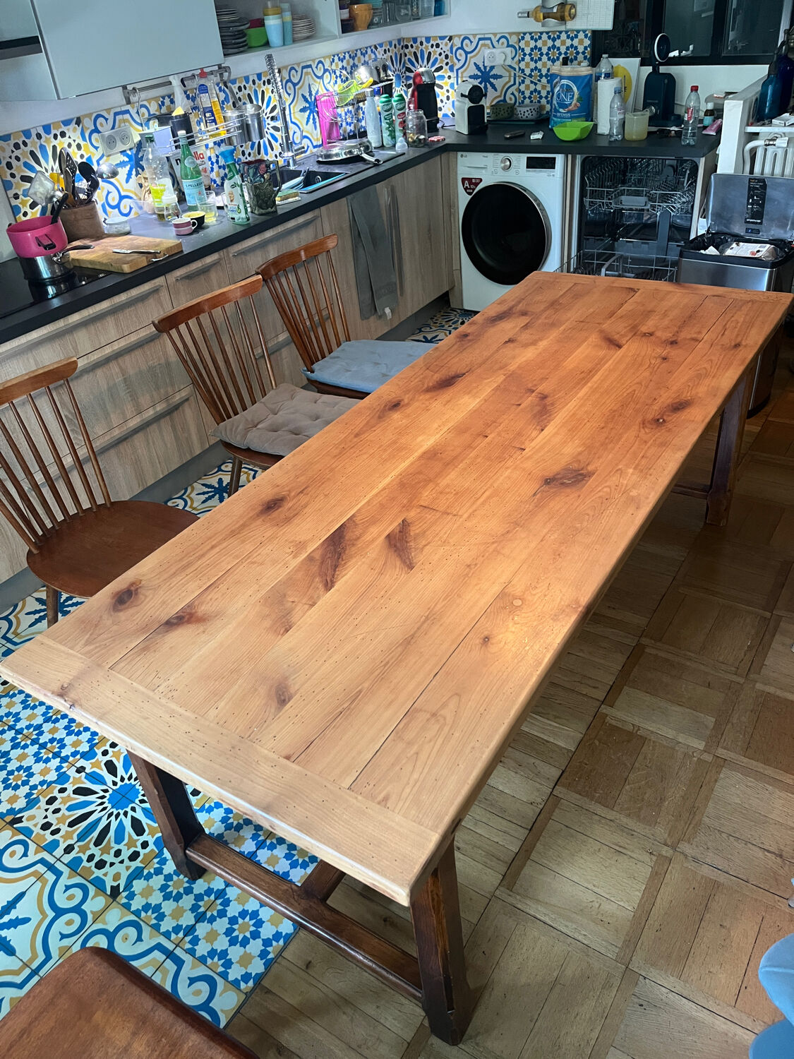 Farm table with 2 drawers