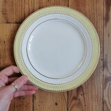 Mix of vintage dessert plates