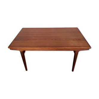 Scandinavian teak table Johannes Andersen design 1960 danish samcom