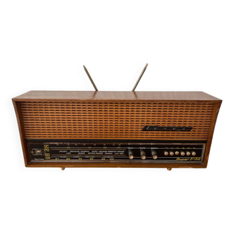 Vintage Tevea super FM radio