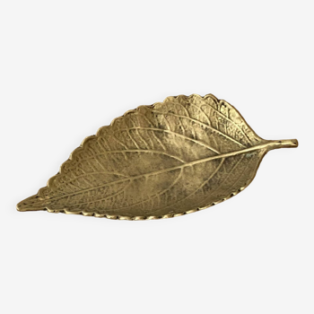 Brass leaf-shaped pocket tray