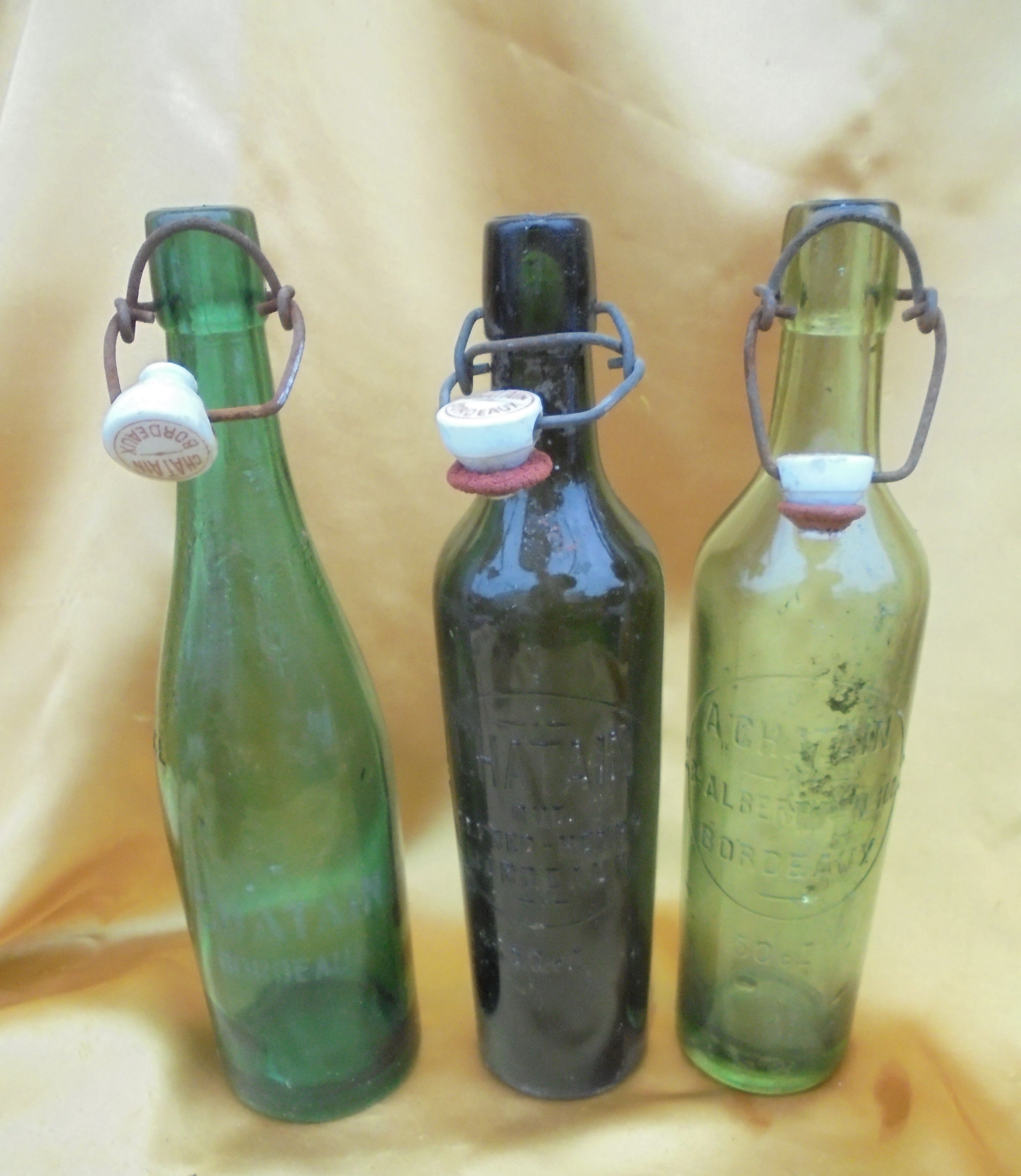 3 old bottles of biere brasserie chatain Bordeaux