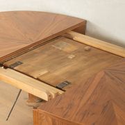 Table à manger extensible élégante par Ruscheweyh, années 1930, noyer