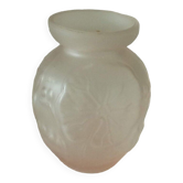 Vase en verre moule presse rose decor floral art deco