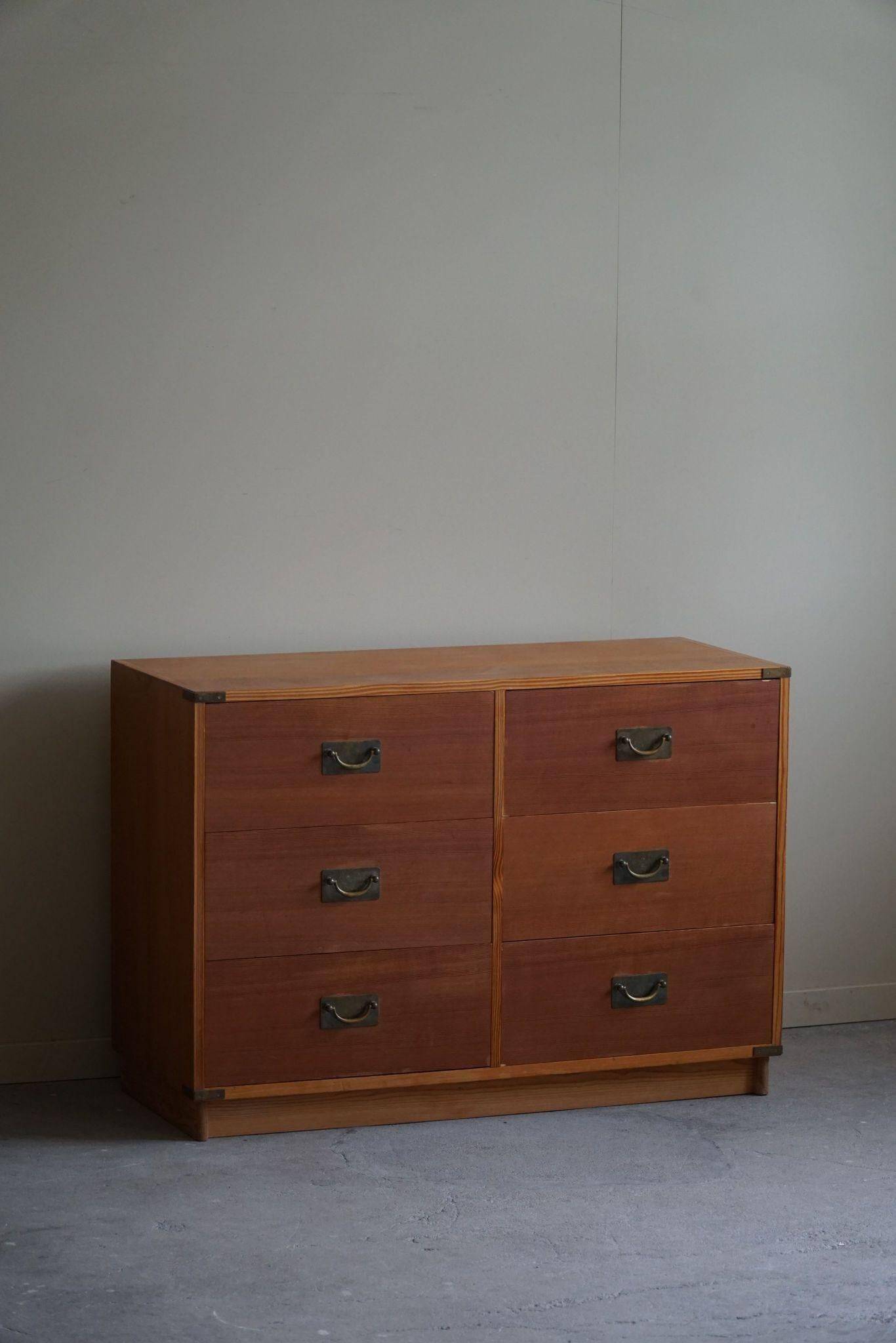 Mid-century modern Danish, a classic Oregon pine chest of drawers, 1950s.