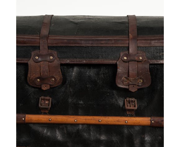 Malle de voyage en cuir