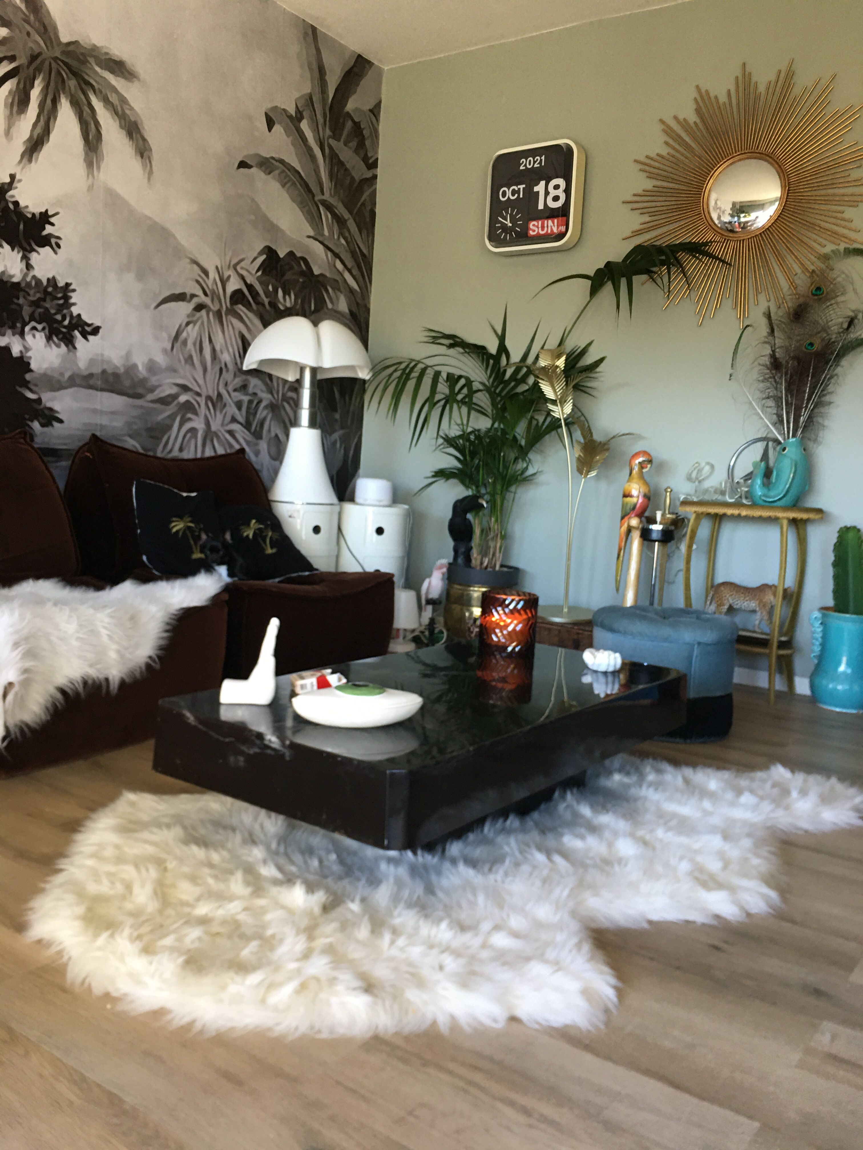 Coffee table 70s black marble effect