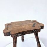 Rare Tabouret De Traite Ancien Tripode Bois Massif Sculpté Art Populaire