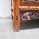 Armoire de mariage chinoise ancienne en orme sculpté et laqué – École de Ni