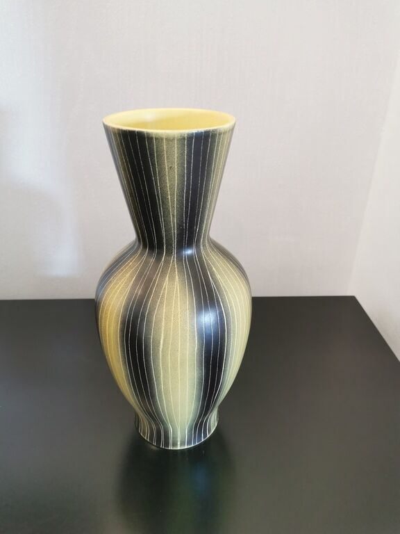 Vase céramique jaune et noir signé saint clément, années 50