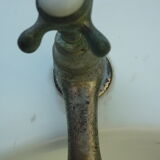 Art Deco washbasin of the Parisian palace Le Lutécia