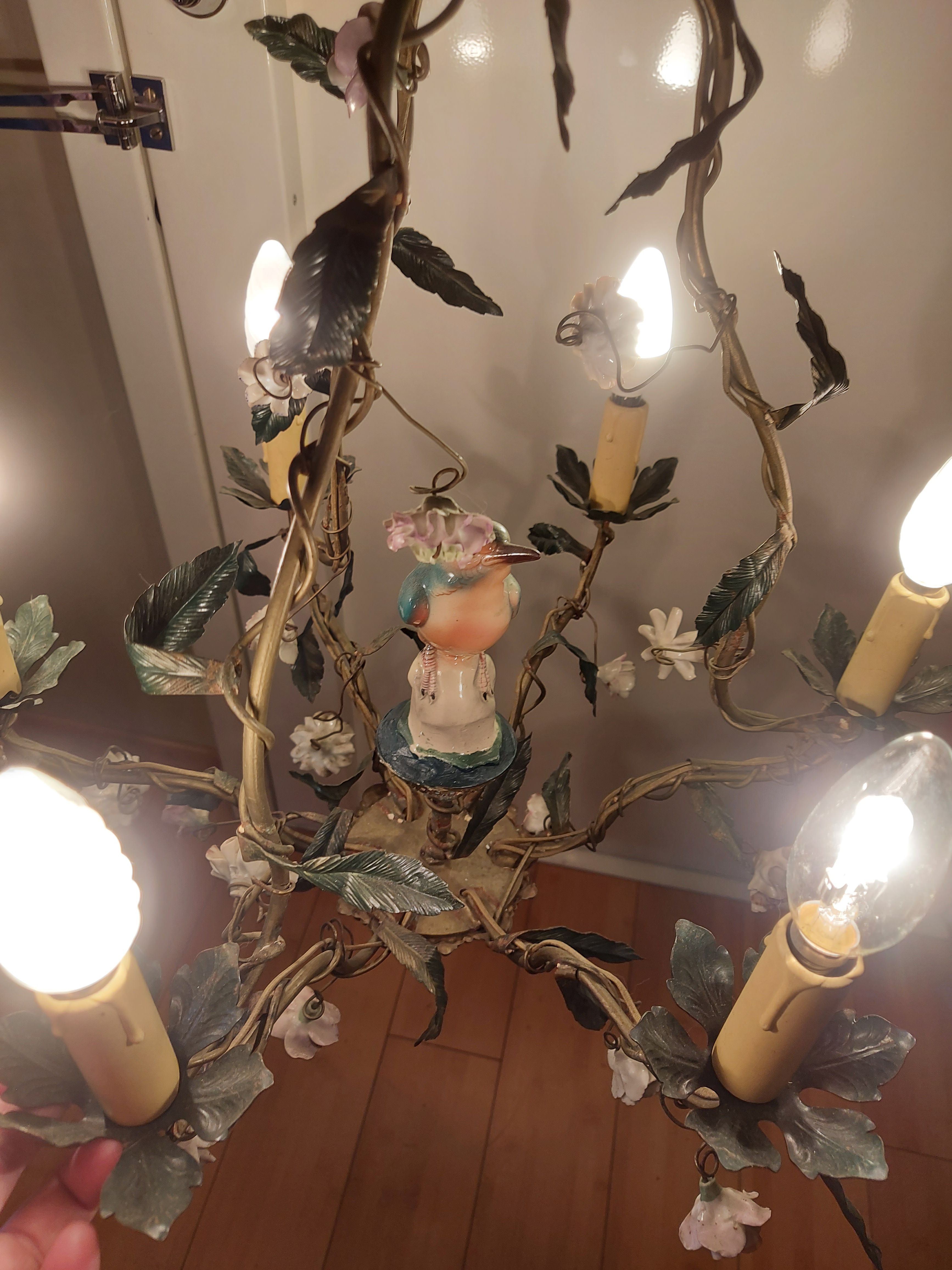 Chandelier cage décor birds and flowers in Meissen porcelain