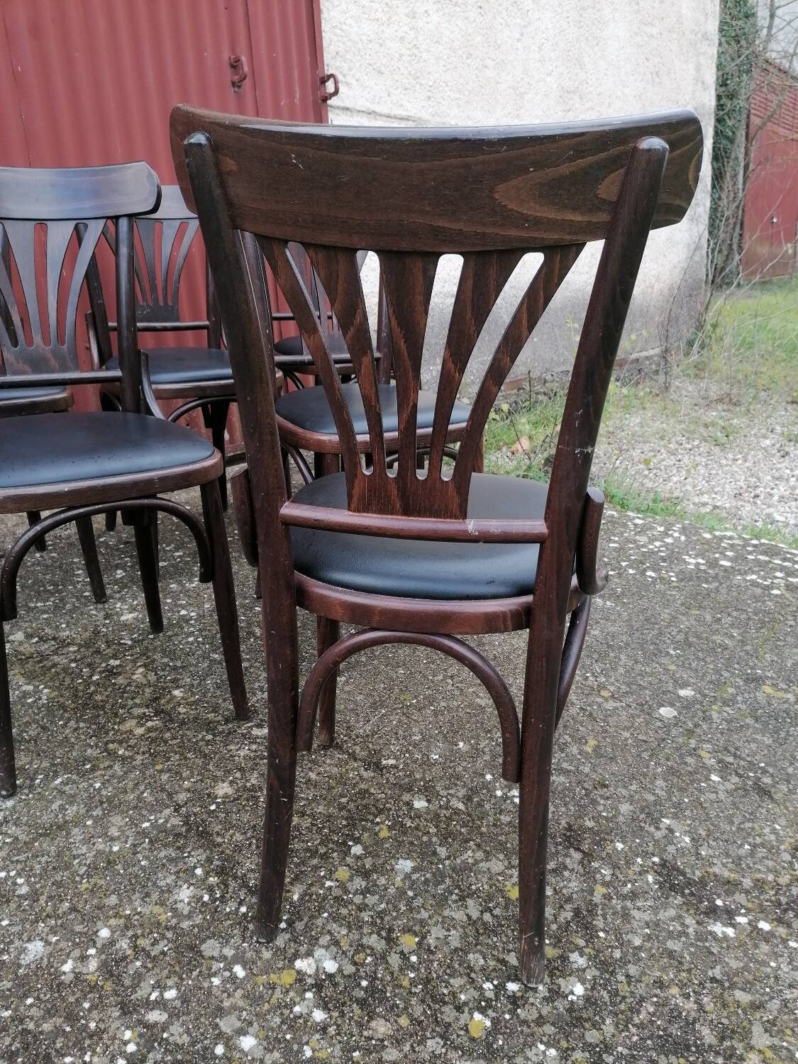 Lot de 6 chaises bistrot skaï noir vintage