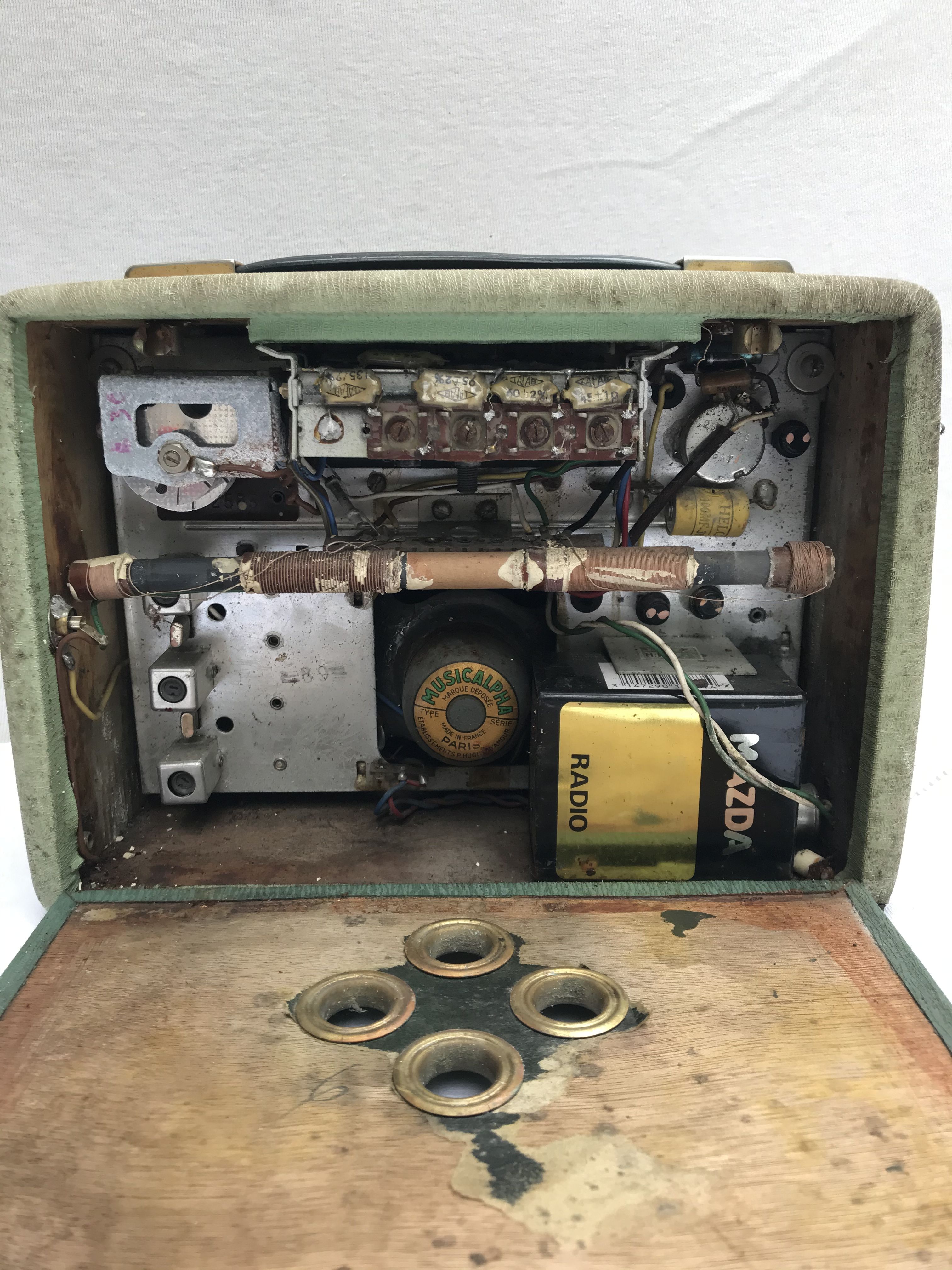Radio Bambistor bois vinyle vert bakélite blanc vintage