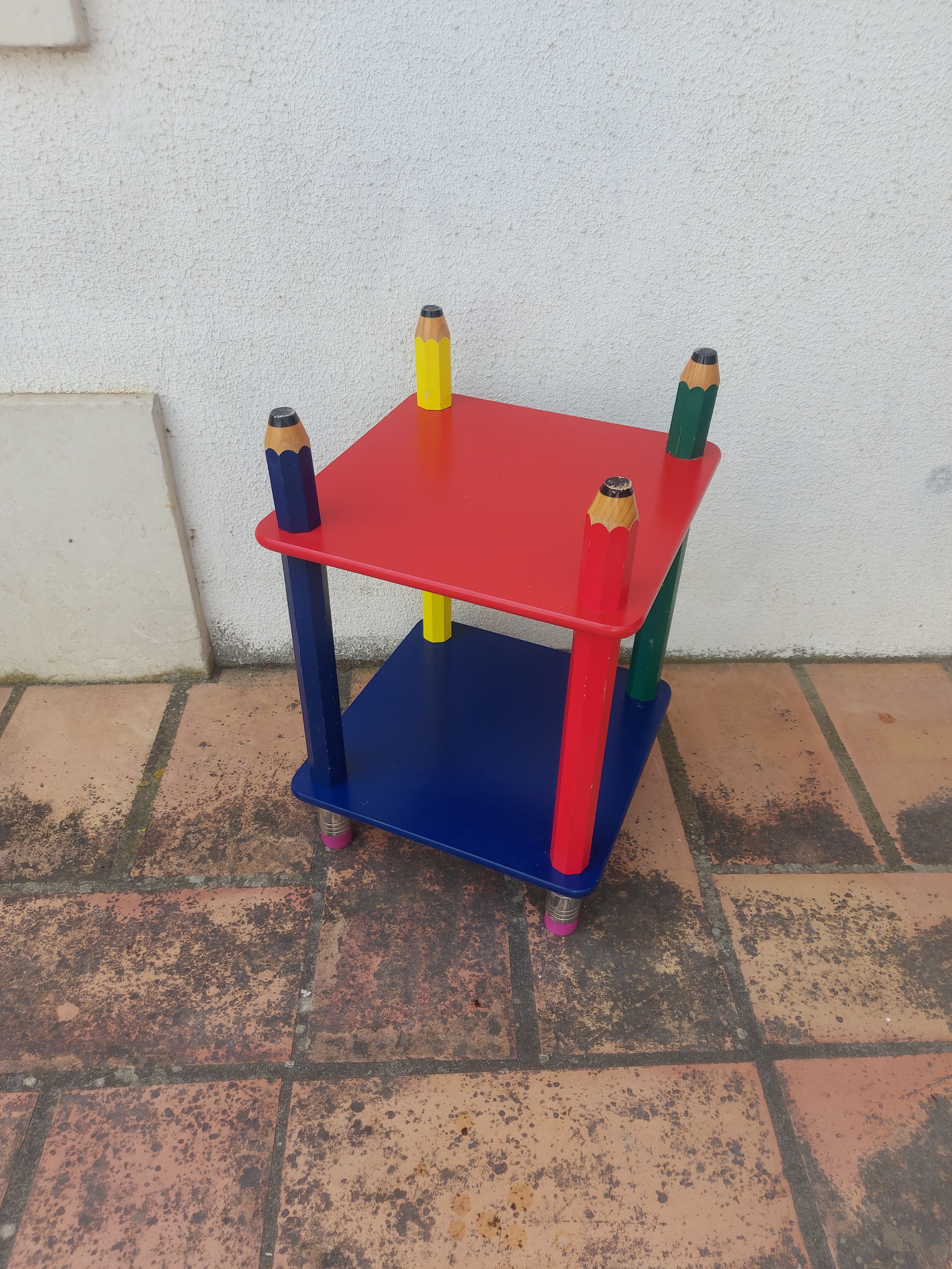 Pencil coffee table, design Pierre Sala