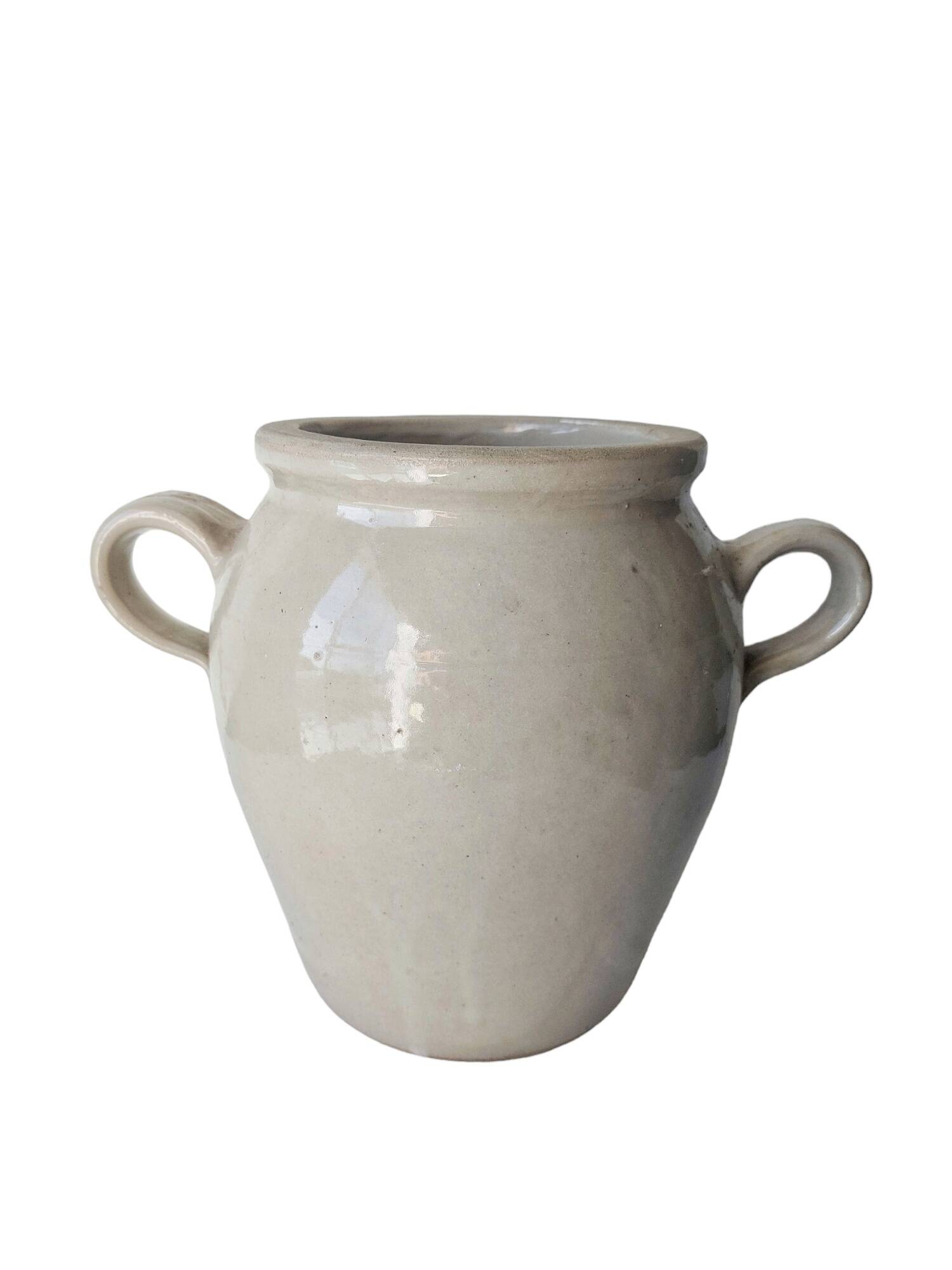 Gray stoneware pot