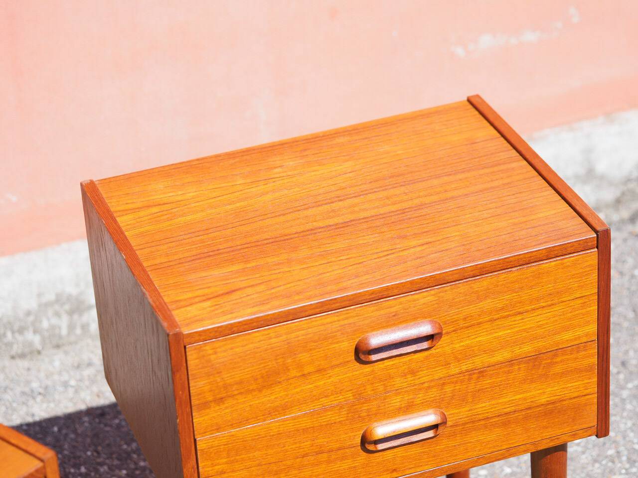 Pair of 2 vintage Danish bedside tables from the 1960s, in teak.