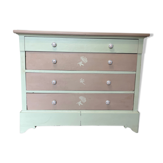 Chest of drawers