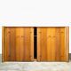Credenza a quattro ante orizzontale Scuderia in noce di Carlo Scarpa per Bernini Italia, 1977