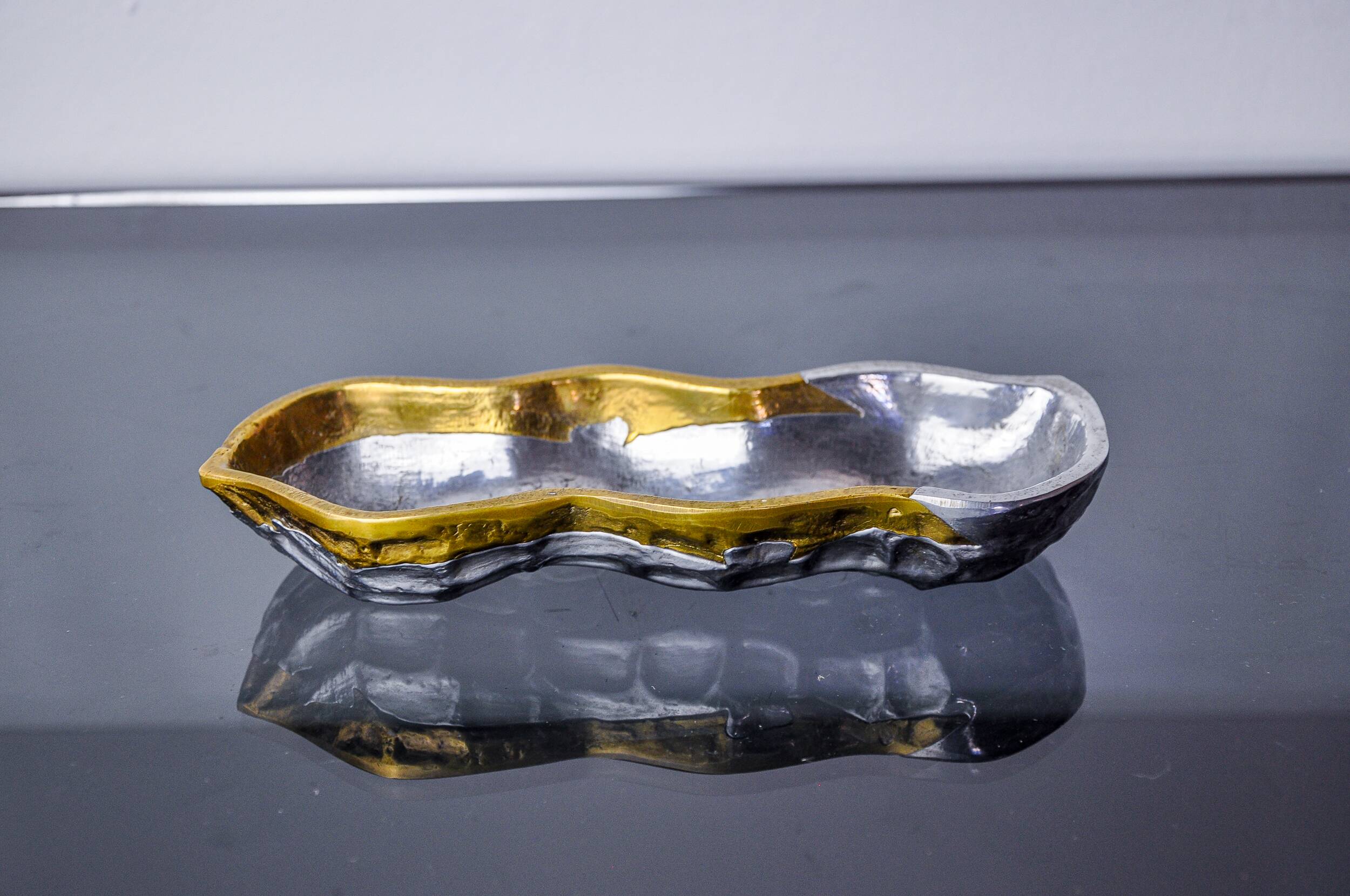 Brutalist pocket emptier by Art3, bronze and aluminum 1970, Spain