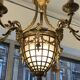 Joli lustre XIXe de style Louis XVI en bronze doré