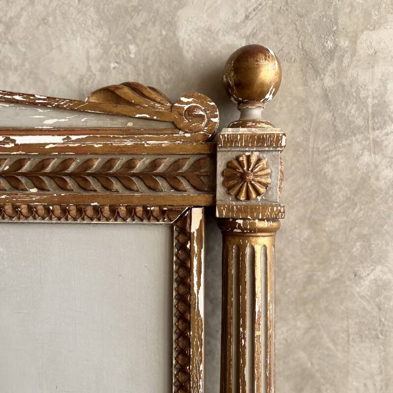Bed in the old Louis XVI style