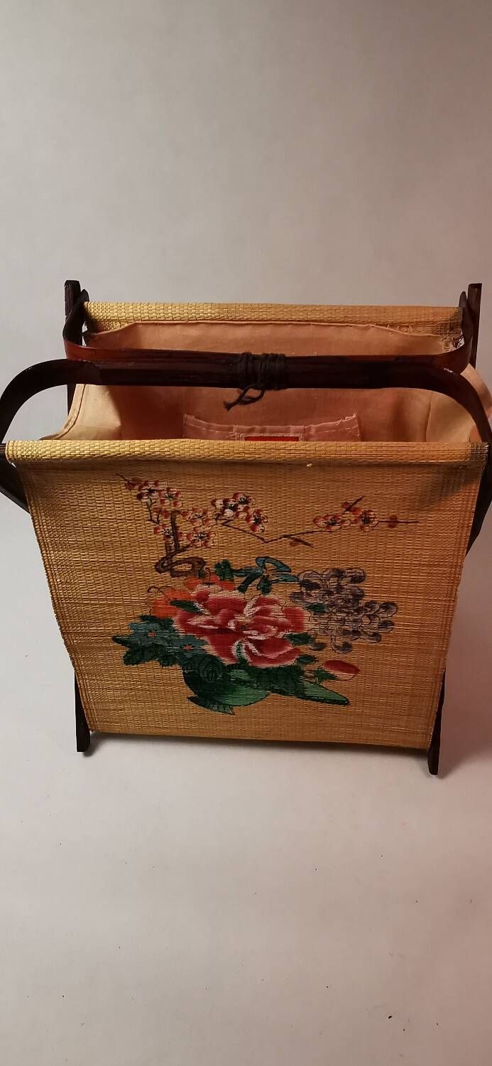 Old Small Basket With Couture Knitting Works Bergère From France China Vintage