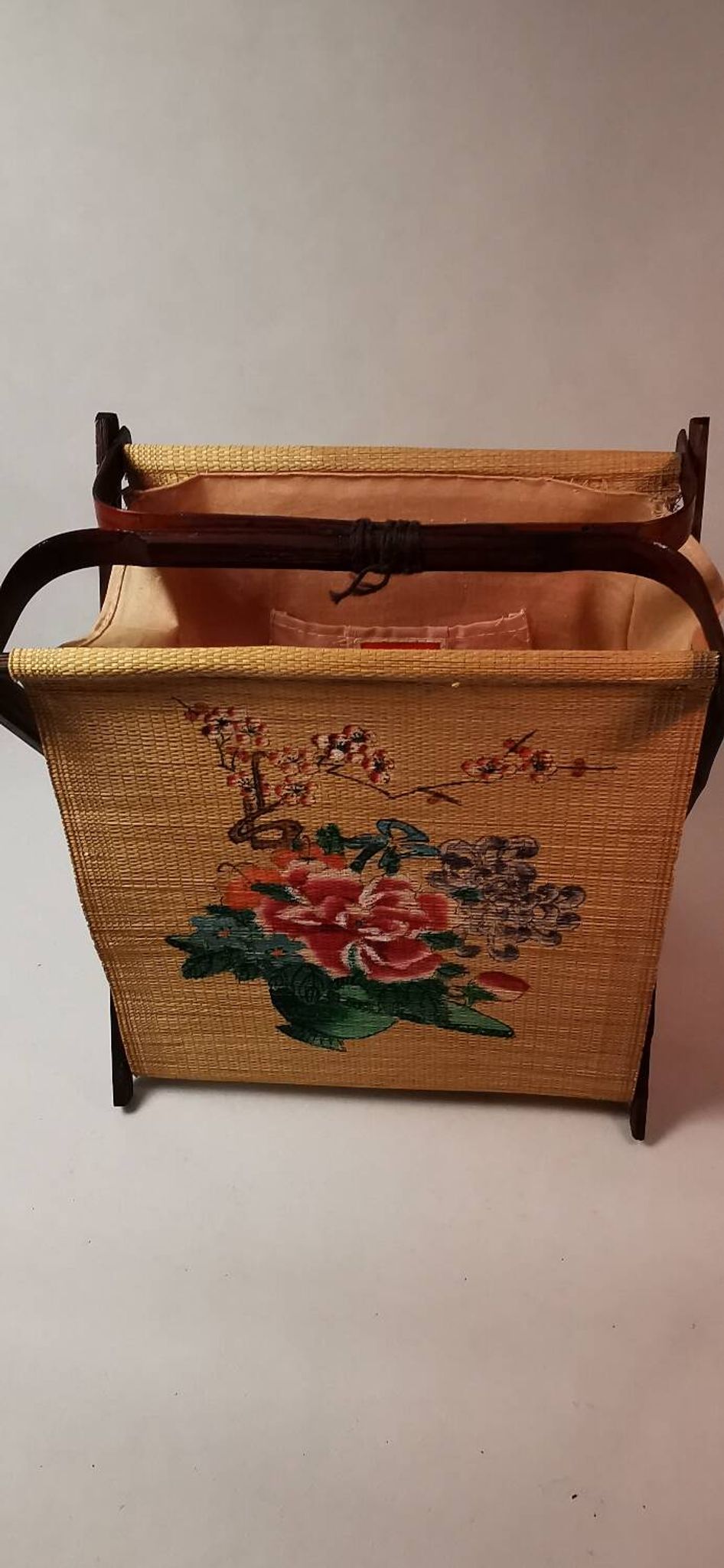 Old Small Basket With Couture Knitting Works Bergère From France China Vintage