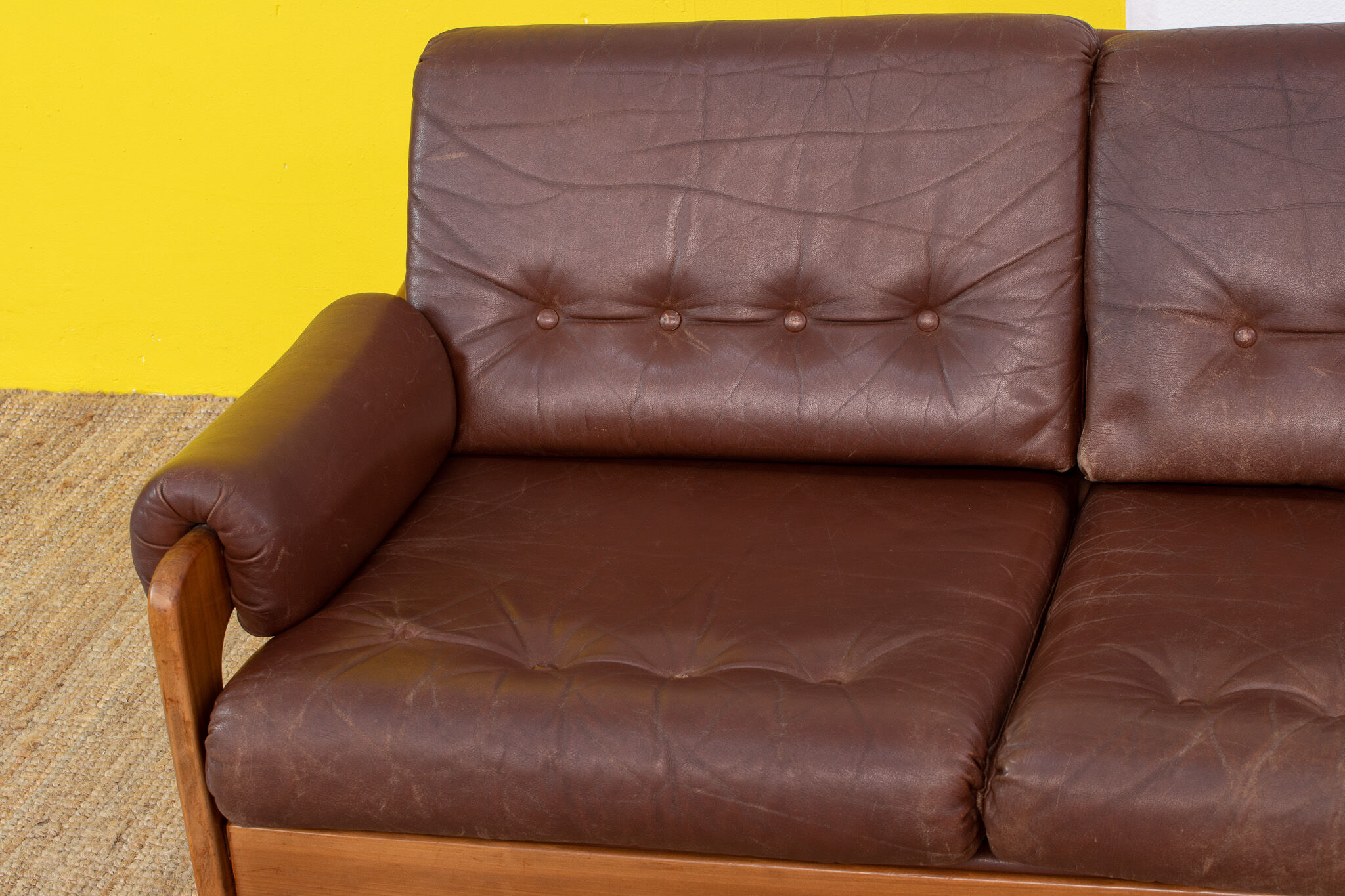 Scandinavian sofa – 205 cm