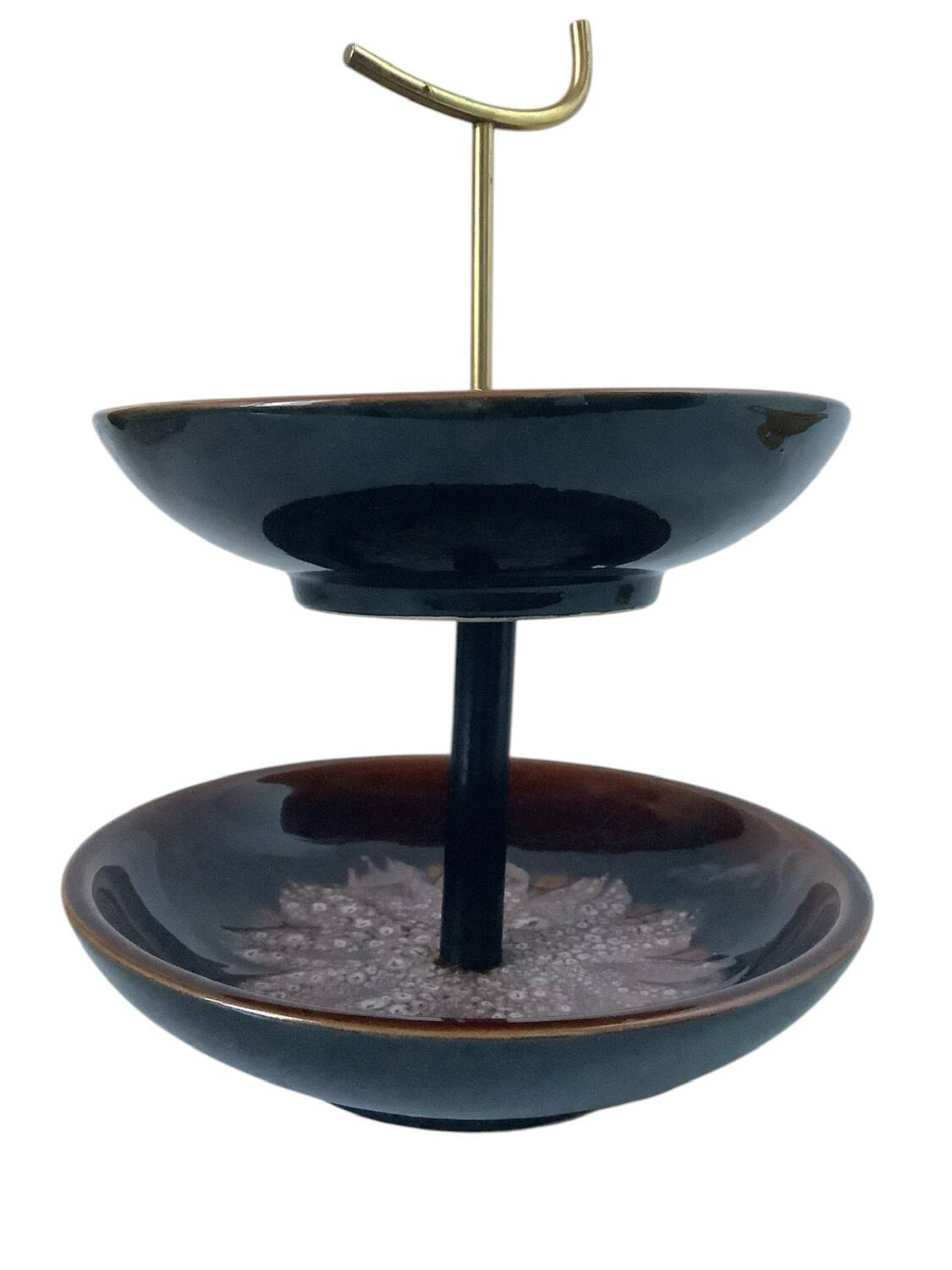 Earthenware and brass servant – vintage