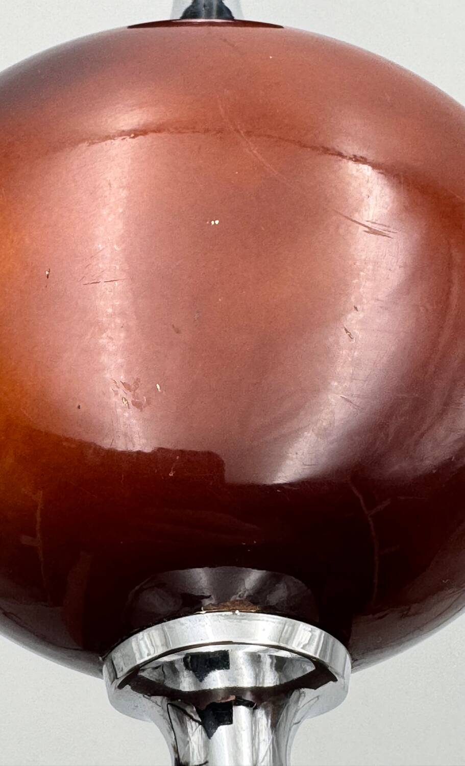 Lacquered metal table lamp Design by Philippe Barbier Vintage 1970