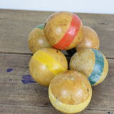 Set of 6 wooden balls.