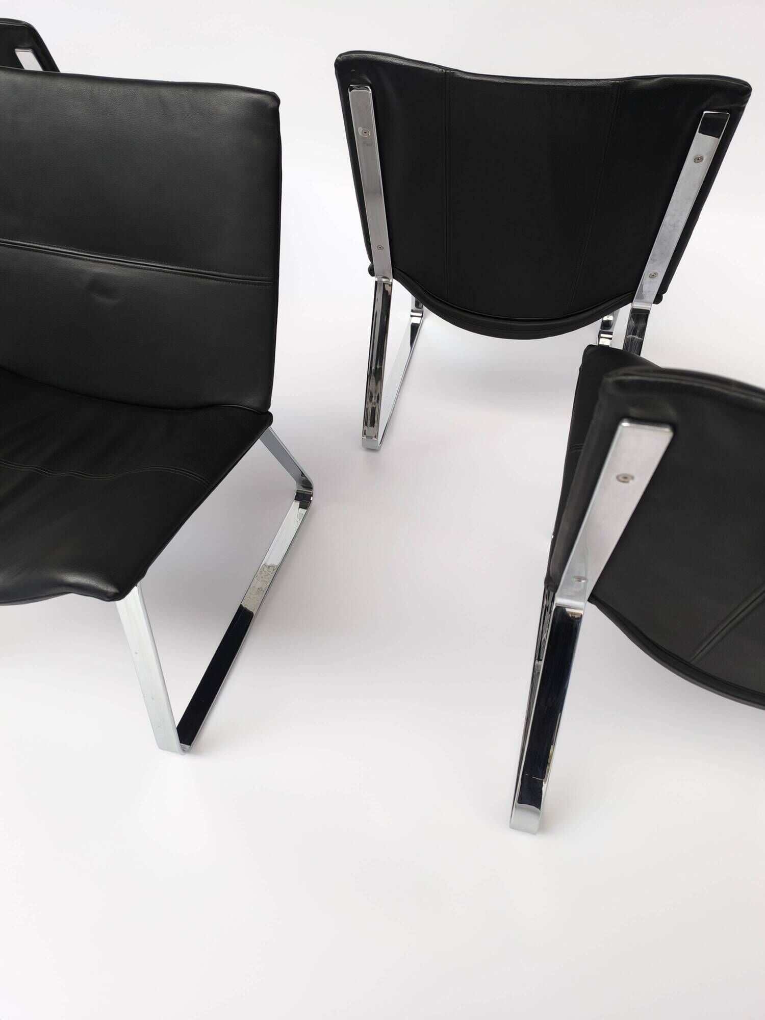 4 chaises BoConcept JetChair