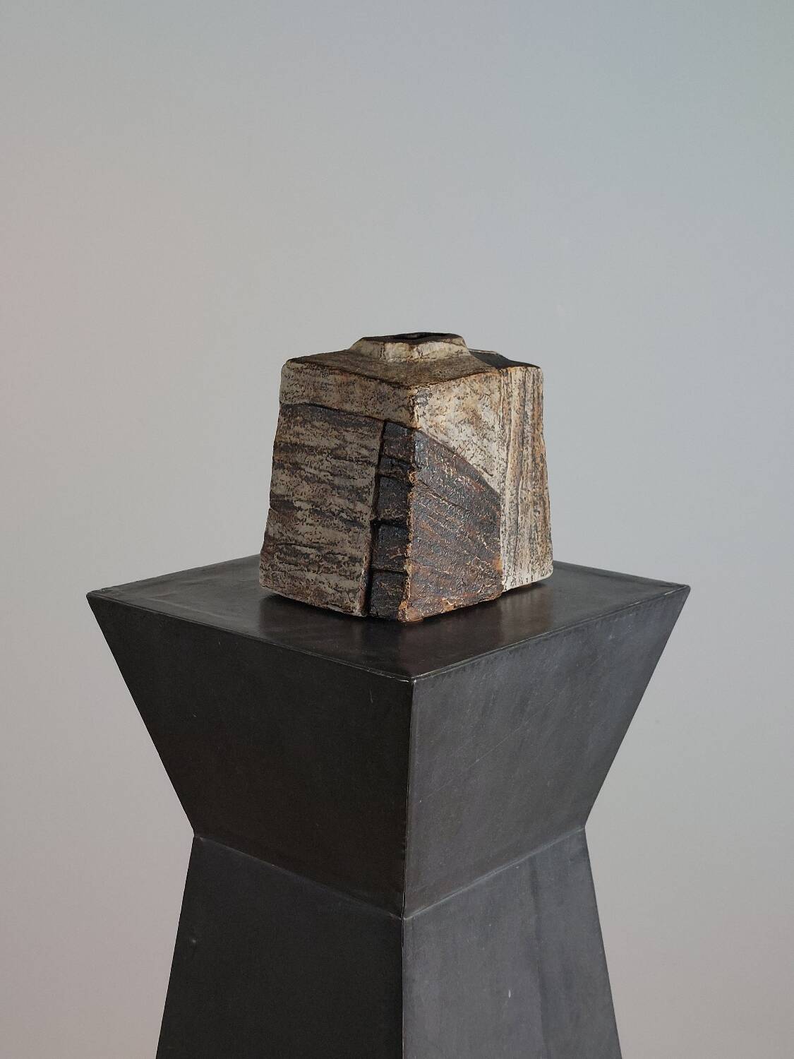 Rare cubist-painted artistic ceramic vase by Gerhard Liebenthron.