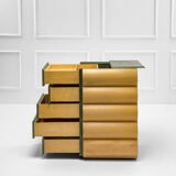 Cassettiera architettonica postmoderna in natural wood and wood tinto all'anilina, anni '80