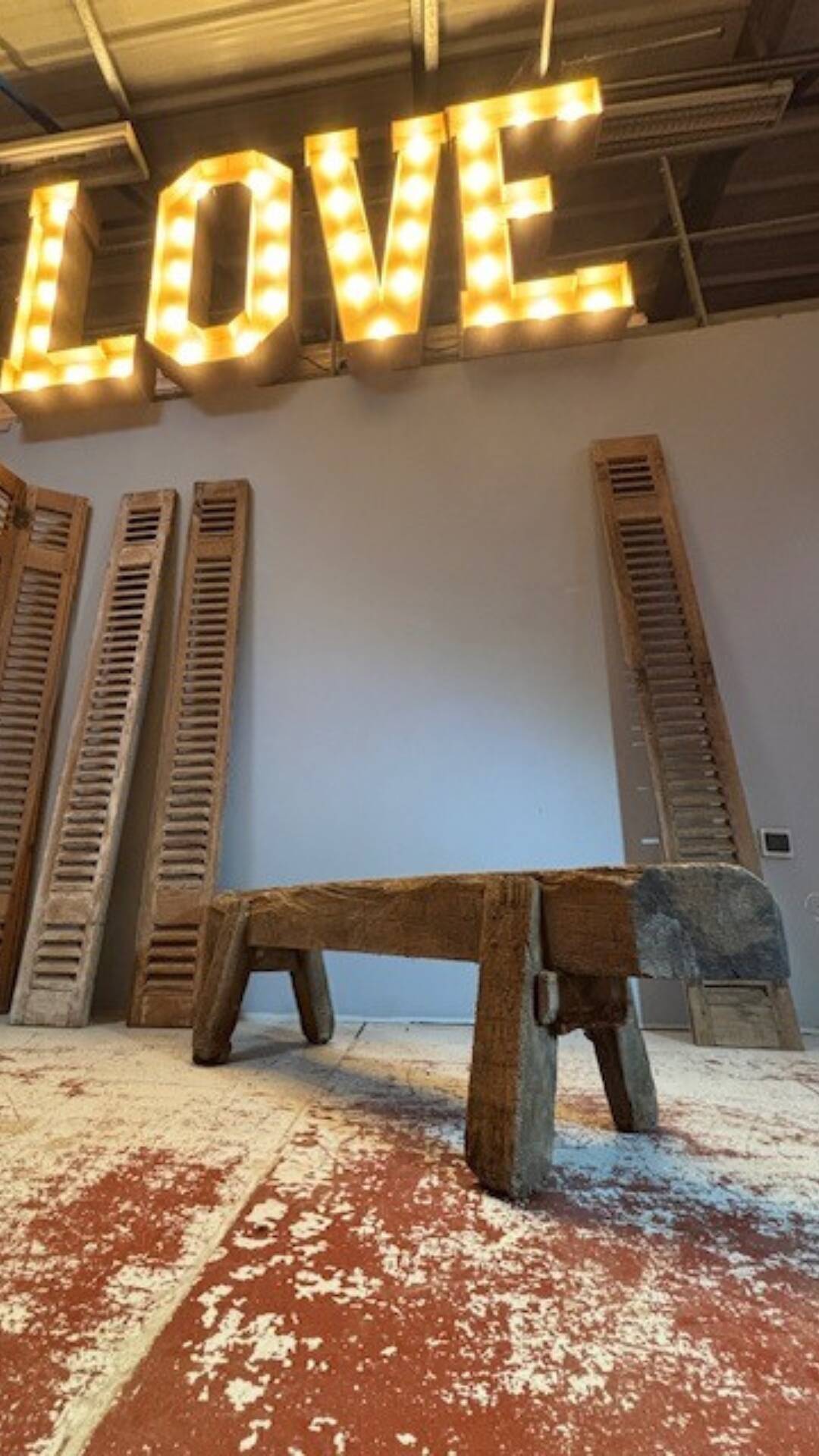 Wooden bench - Old beam