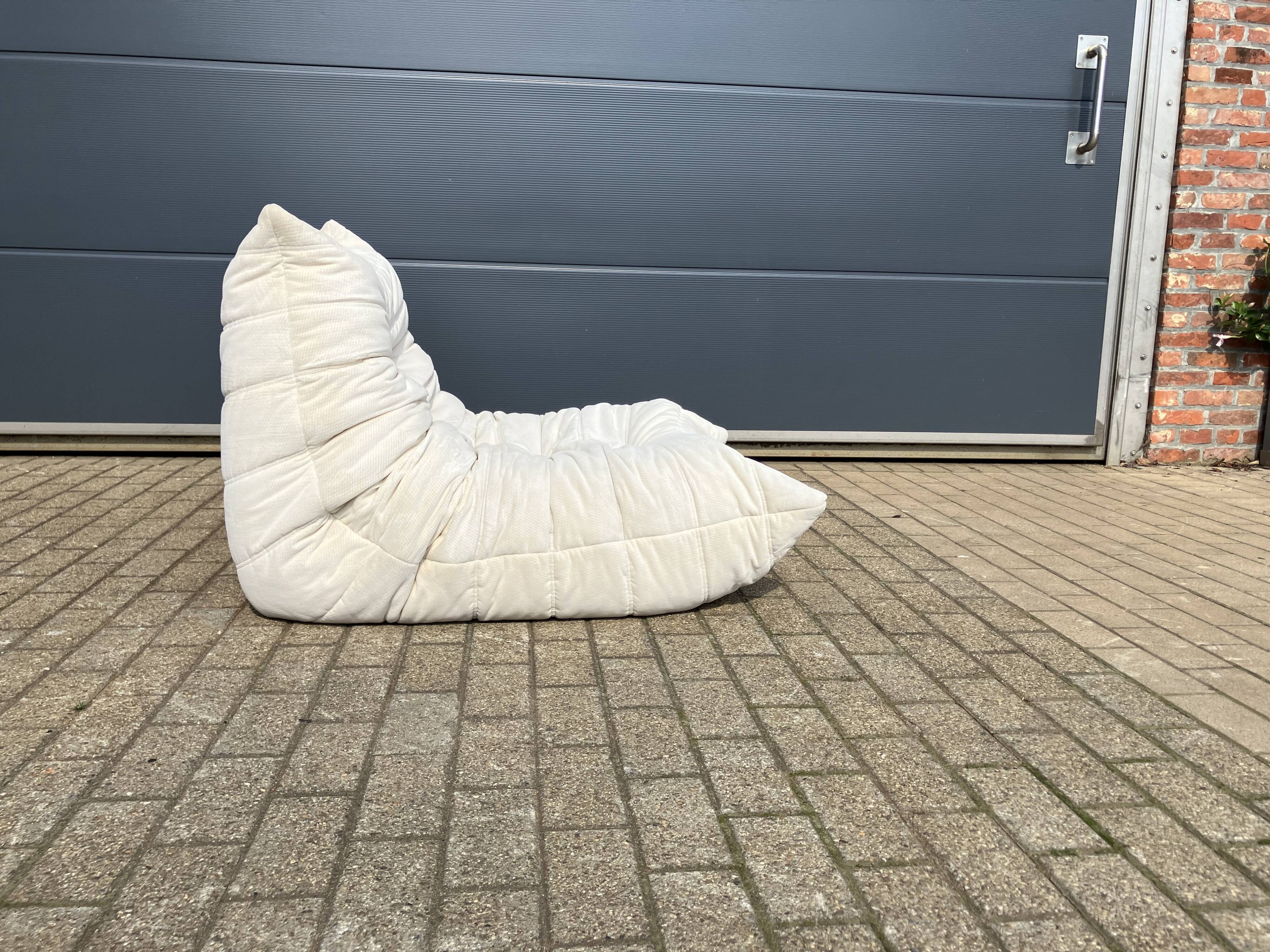 Authentieke Ligne Roset 1zit Togo 1988 beige in topstaat!!