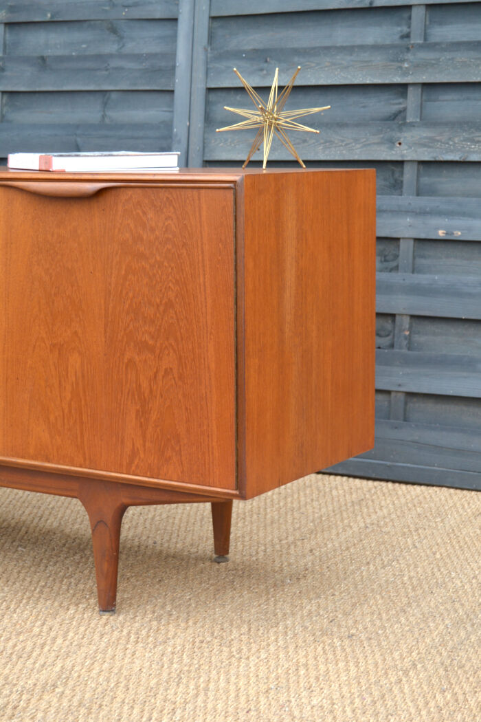 Enfilade en teck par McIntosh 151 cm