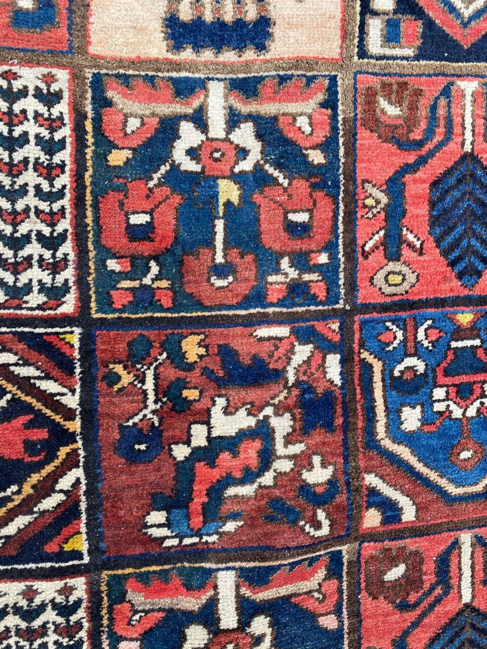 Persian carpet Bakhtiar 222x302