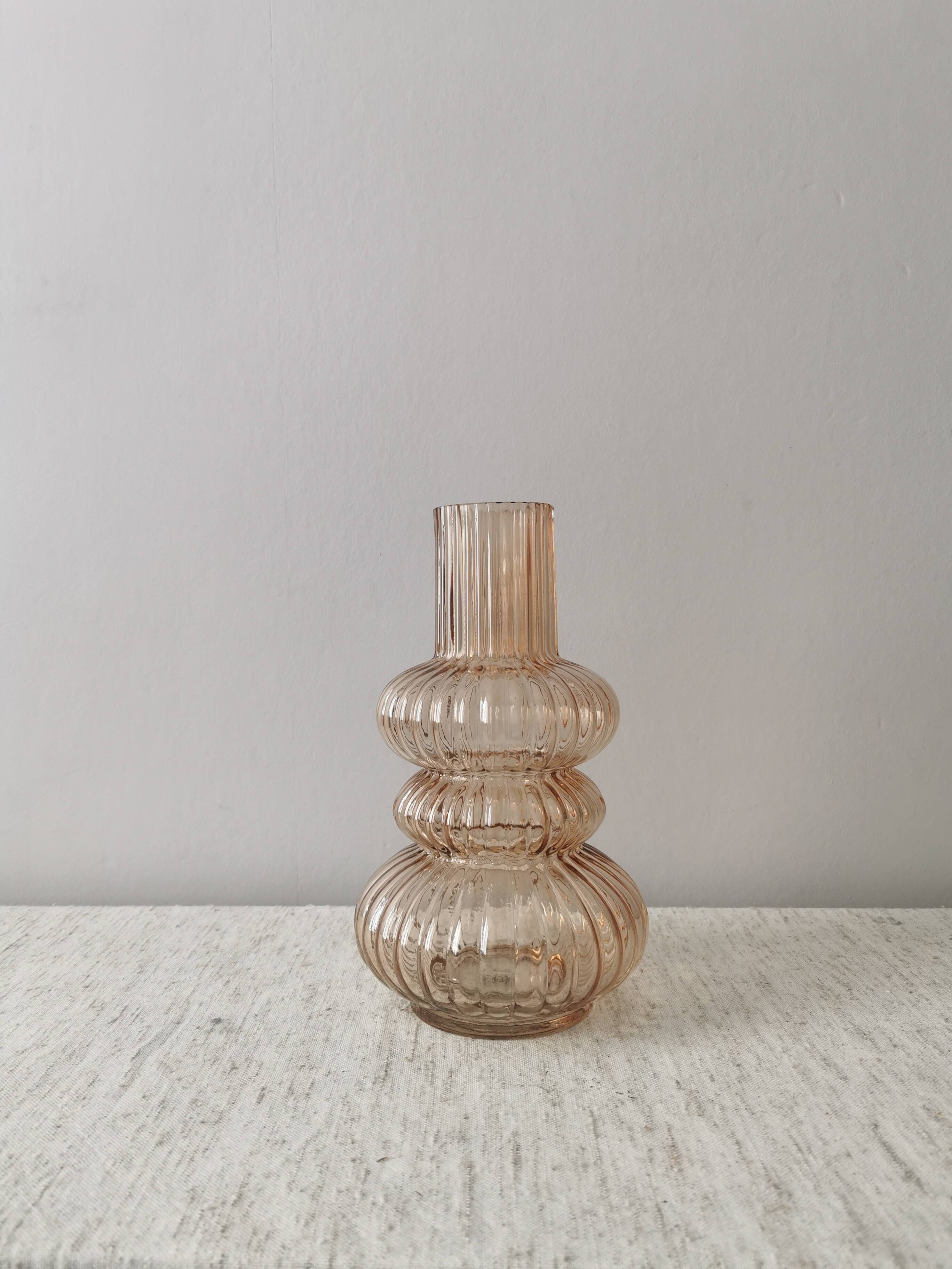 Second hand vase