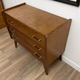 Chest of drawer compass feet