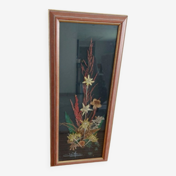 Dried flowers frame