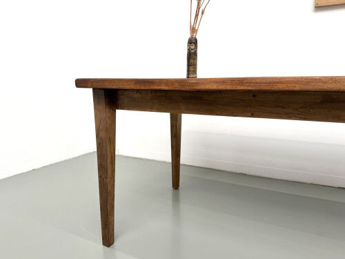 Oak dining table with tapered legs, 1970s.