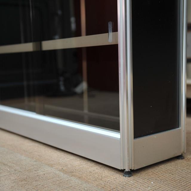 Paire d'étagères vitrines Design 1970