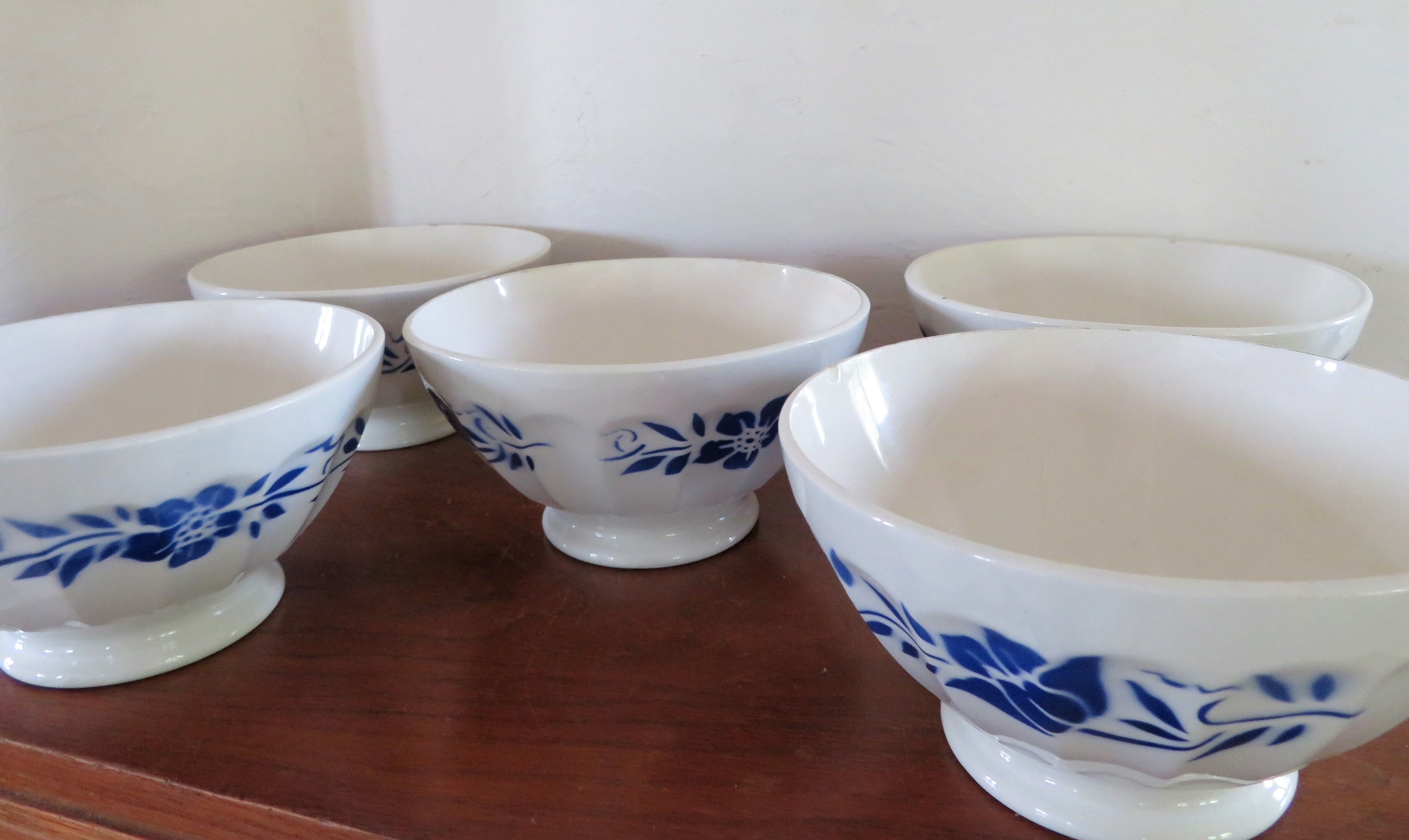 Old bowls, 18 cm