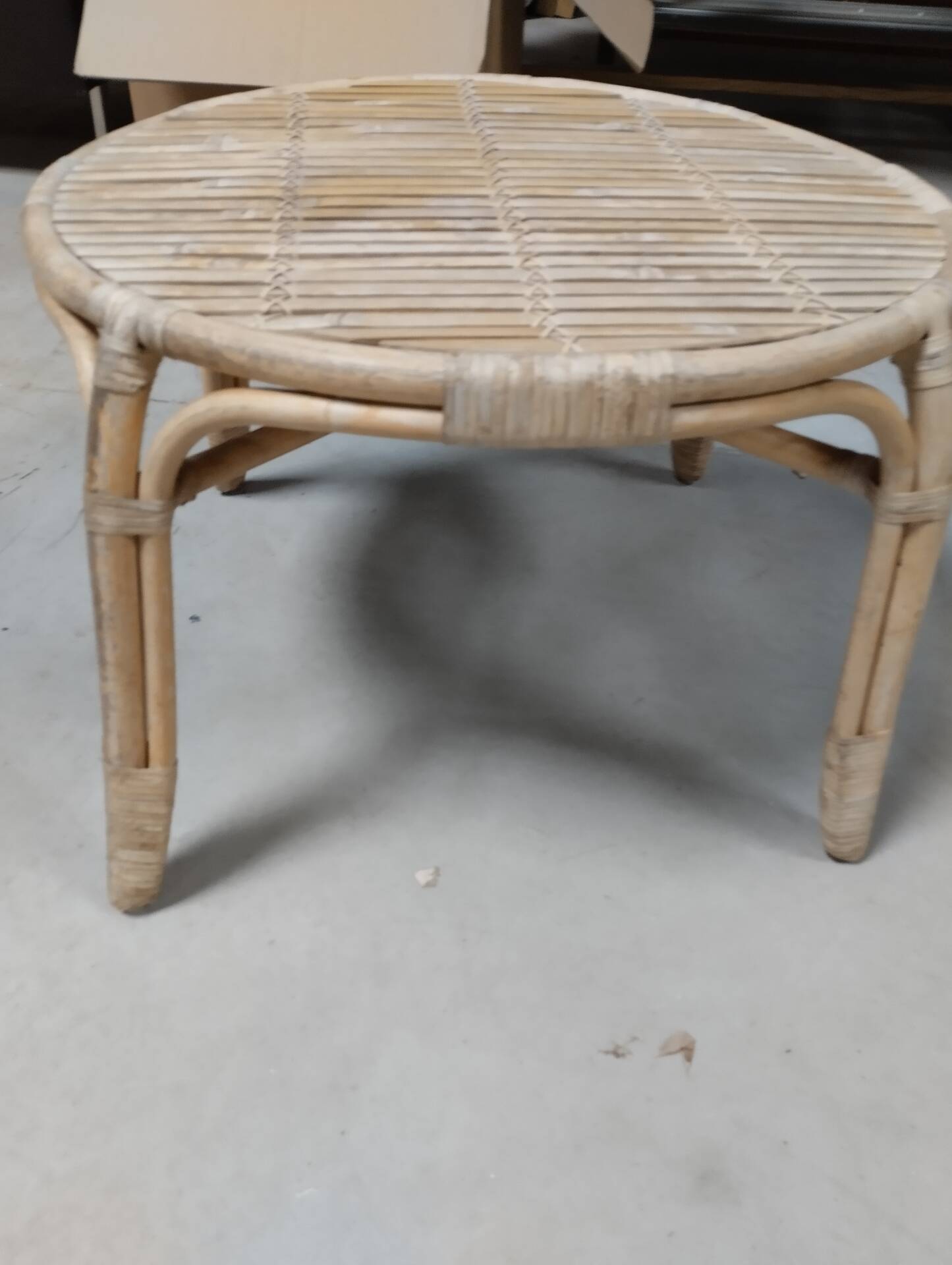 Table basse en rotin