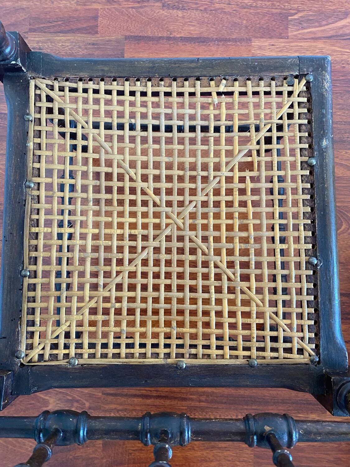 Chaise d’angle bois et rotin