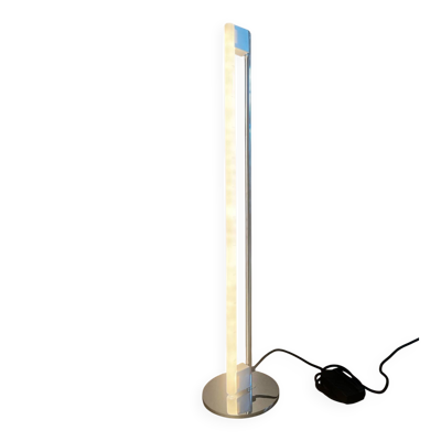 Lampe de sol Tube Light emblématique par Eileen Gray (vers 1927)